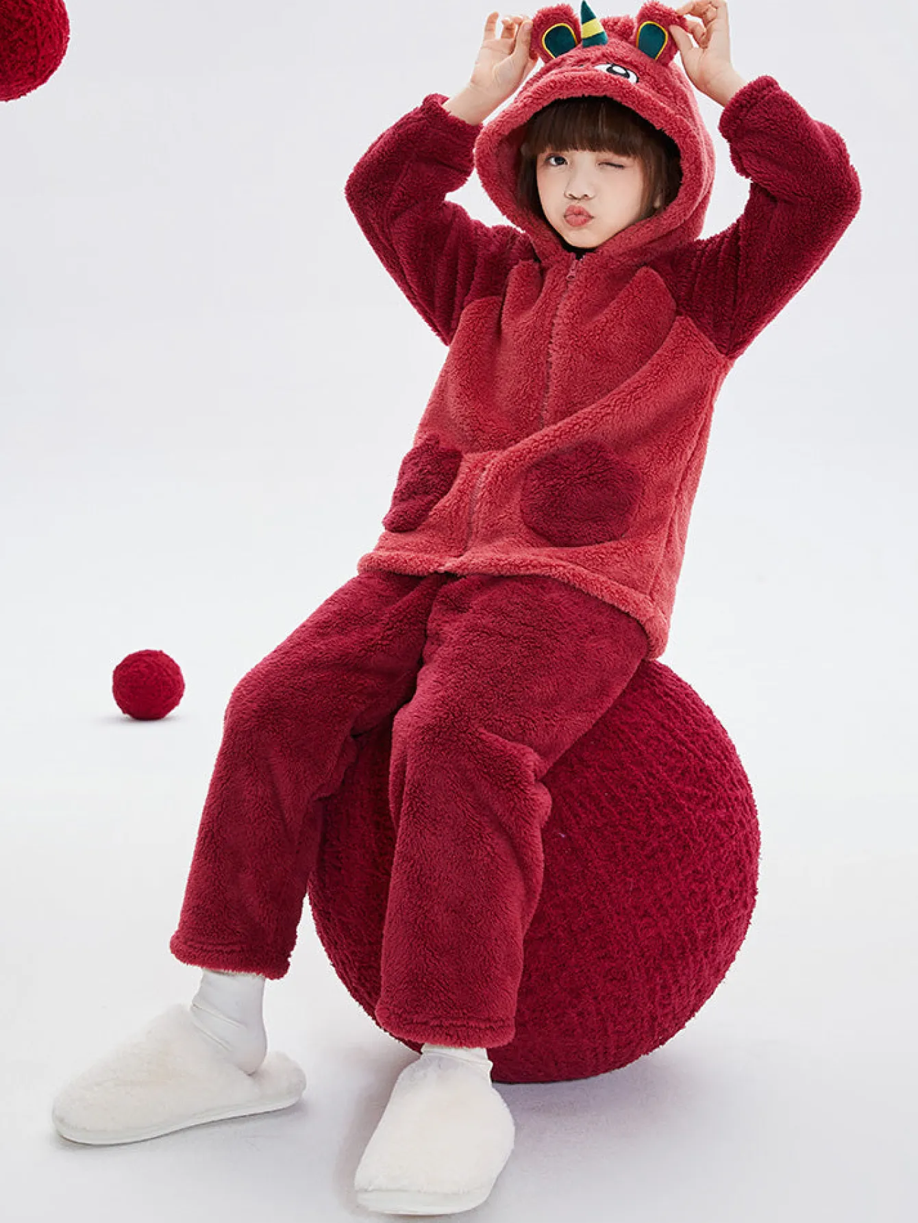 Balabala Kids Unisex Coral Fleece Animal Shape Home Wear Set 7-14 Years Red Hue Flash Sale