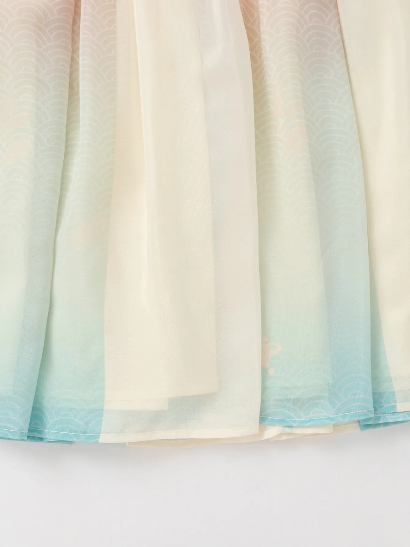 Balabala Girl Highlight Moment Gradient color One-Piece Dress White Red Hue Store