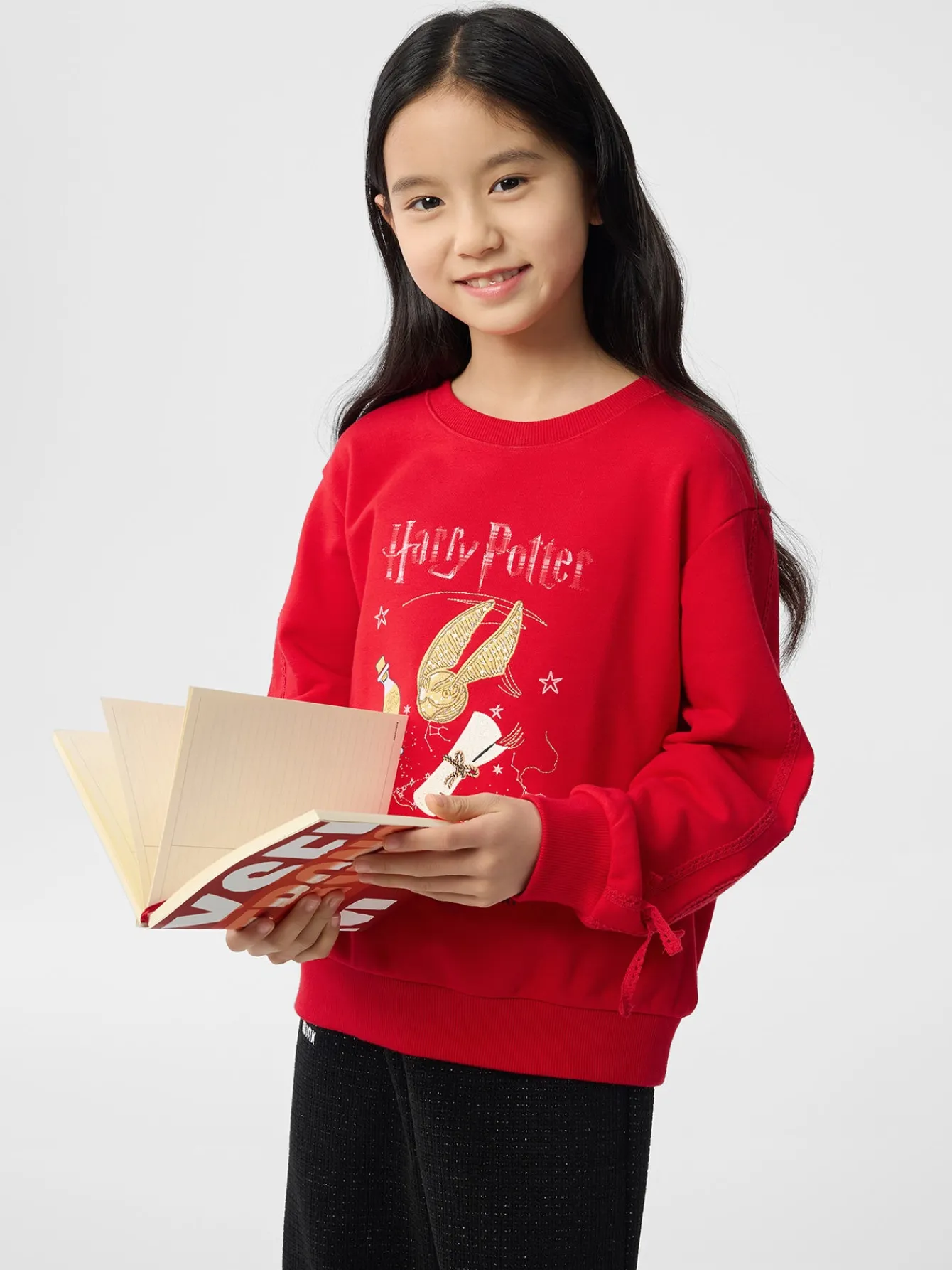 harry_potter_ip_hoodie__spring_new_girl_round_neck_hoodie_0.webp Balabala Harry Potter IP Hoodie 2025 Spring New Girl Round Neck Hoodie Chinese Red Fashion