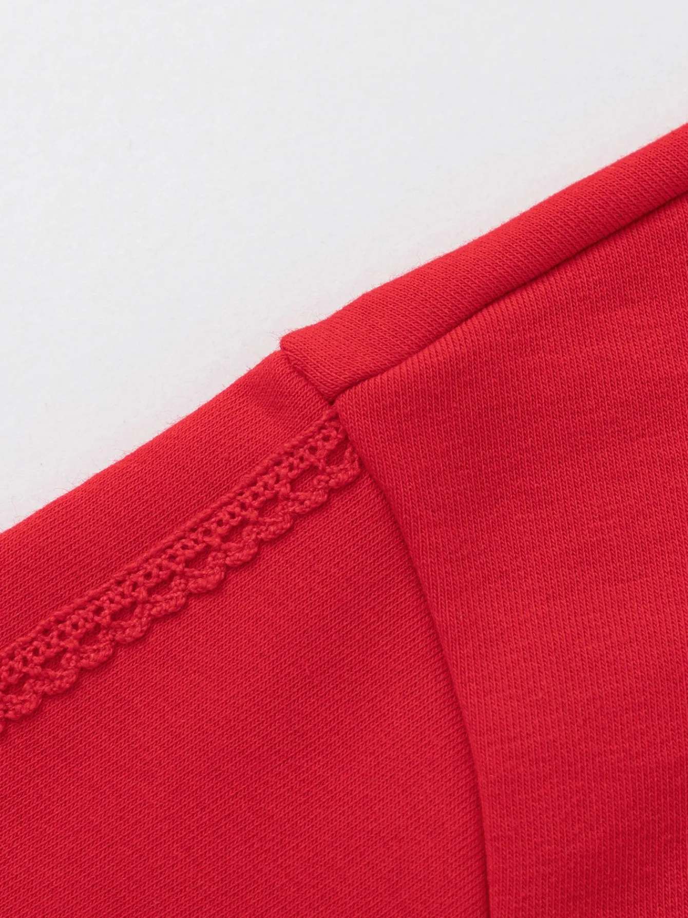 harry_potter_ip_hoodie__spring_new_girl_round_neck_hoodie_5.webp Balabala Harry Potter IP Hoodie 2025 Spring New Girl Round Neck Hoodie Chinese Red Fashion