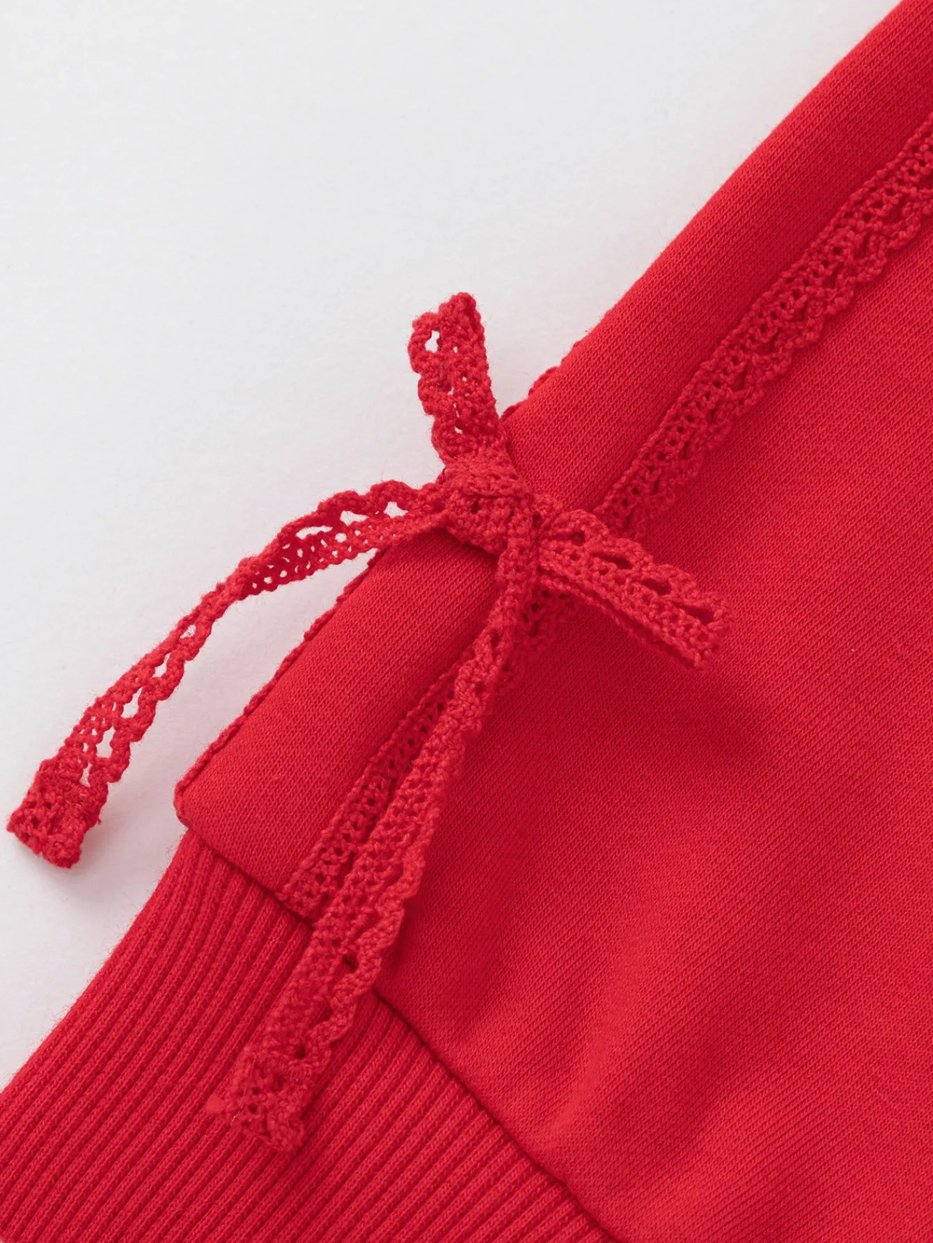 harry_potter_ip_hoodie__spring_new_girl_round_neck_hoodie_7.webp Balabala Harry Potter IP Hoodie 2025 Spring New Girl Round Neck Hoodie Chinese Red Fashion