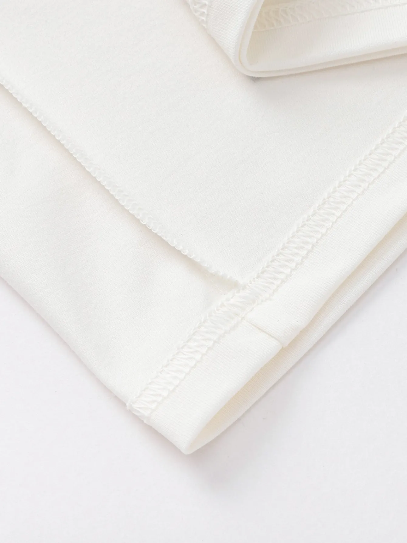 Balabala Long Sleeve T-Shirt 2025 New Spring Style for Boys' Toddlers Round V-Neck Long Sleeve T-Shirt Fashion