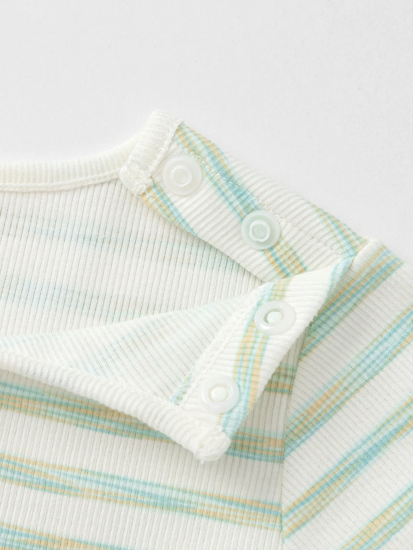 long_sleeve_tshirt__spring_new_arrival_for_baby_girl_round_vneck_long_sleeve_tshirt_3-1.webp Balabala Long Sleeve T-Shirt 2025 Spring New Arrival for Baby Girl Round V-Neck Long Sleeve T-Shirt Outlet