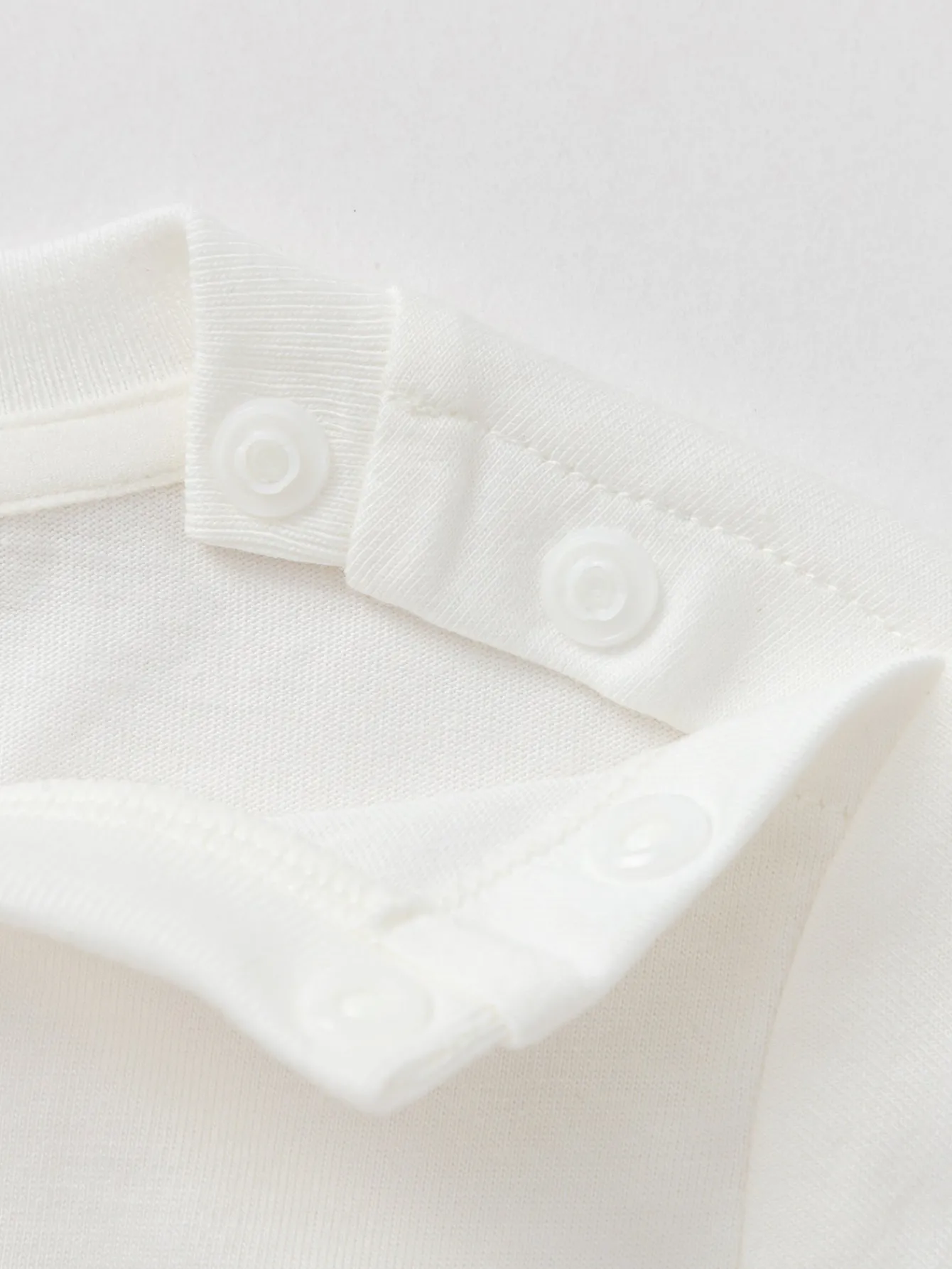 Balabala Long Sleeve T-Shirt 2025 Spring New Boy and Girl Baby Round V-neck Long Sleeve T-Shirt Cheap