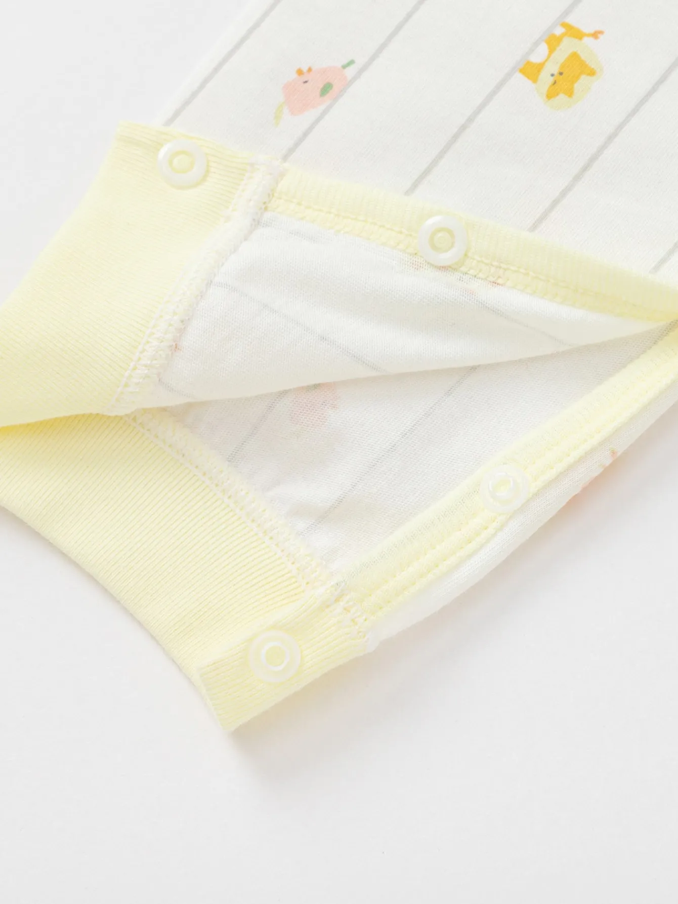 Balabala Underwear jumpsuit 2025 spring New Style boys and girls Baby's side opening jumpsuit White Yellow Hot